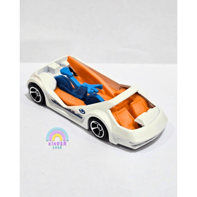 Hot Wheels Deora III – White (Uncarded – New)