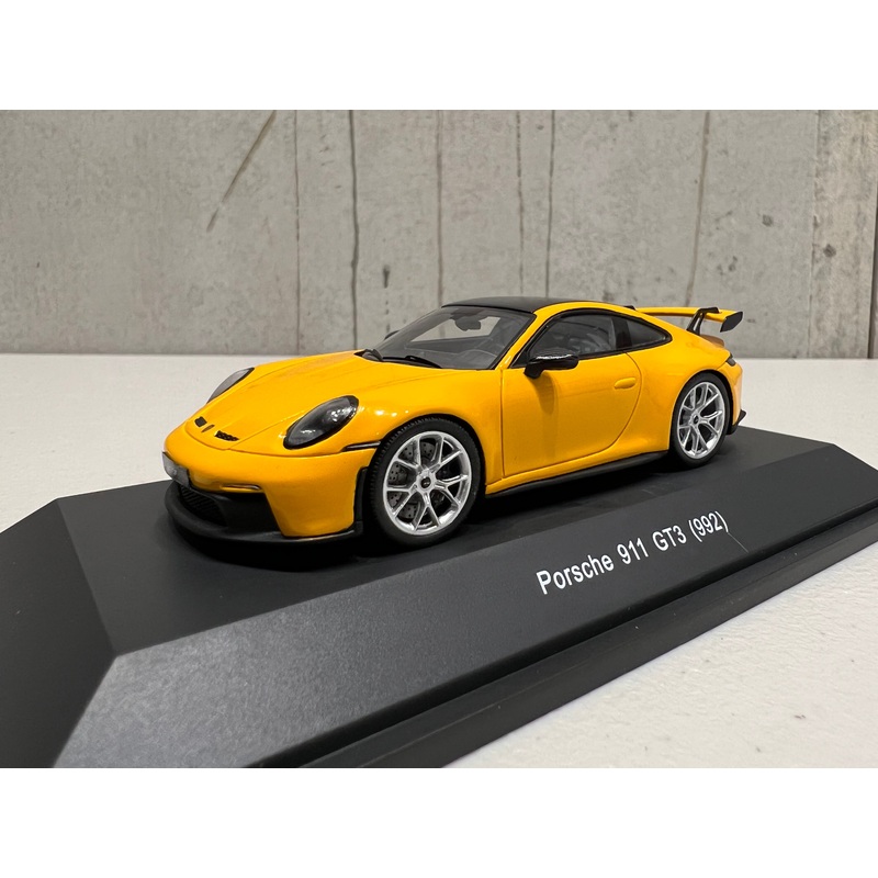 Porsche 992 GT3 Signal Yellow – 1:43 Scale Resin Model Car – Spark