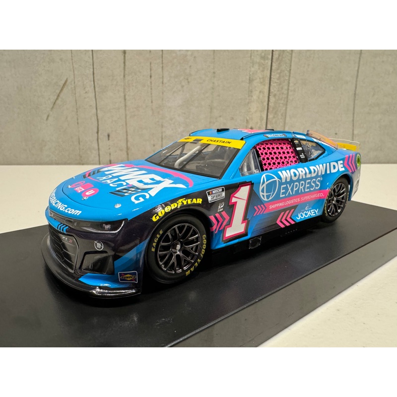 ROSS CHASTAIN  2023 WORLDWIDE EXPRESS PINK 1:24 ARC DIECAST