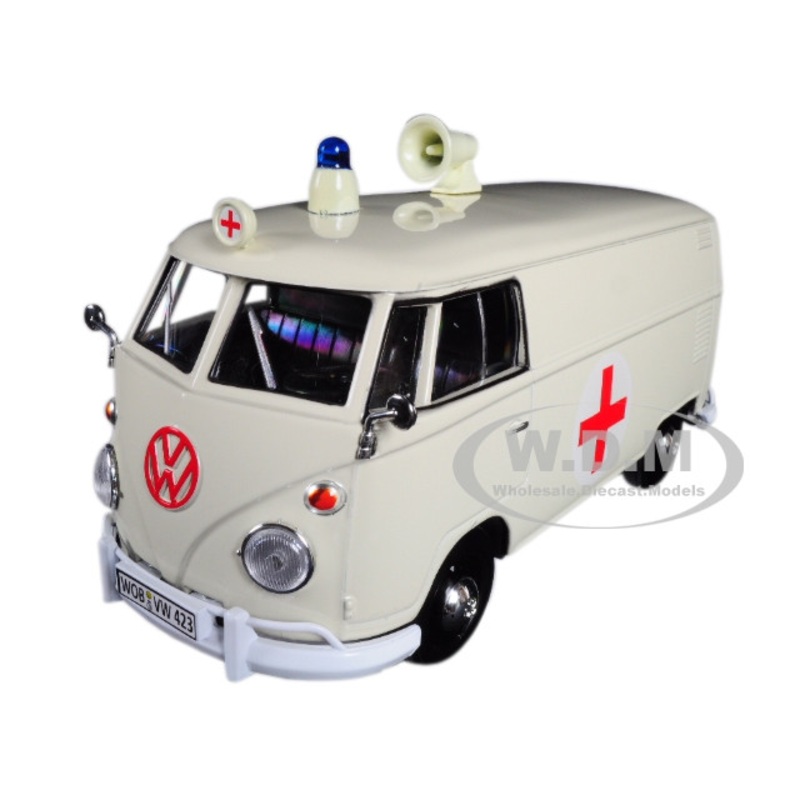 Volkswagen Type 2 (T1) Ambulance Cream 1/24 Diecast Model by Motormax