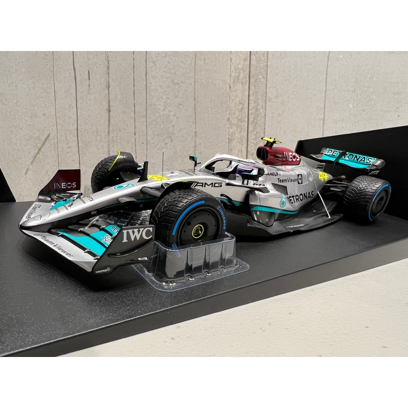 MERCEDES-AMG PETRONAS FORMULA ONE TEAM F1 W13 E PERFORMANCE – LEWIS HAMILTON – MONACO GP 2022 – with rain tyres – 1:18 Scale Diecast Model Car – Minichamps