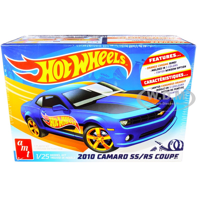 Skill 2 Model Kit 2010 Chevrolet Camaro SS/RS Coupe Hot Wheels 1/25 Scale Model by AMT