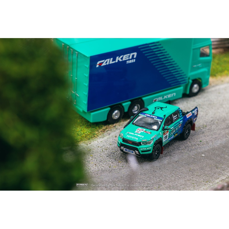Tarmac Works 1/64 Toyota Hilux AXCR 2017 with Truck Packaging – HOBBY64