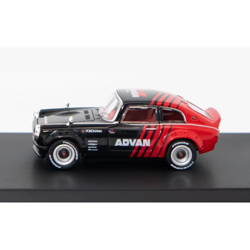 Mortal 1/64 Honda S800 Advan