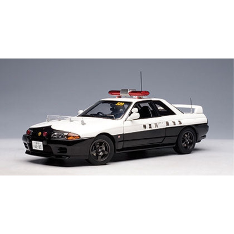 AUTOart Police Division Nissan Skyline R32 GTR Police Car 520 (Kanagawa-Kenkei) 1:18 Scale Model Car