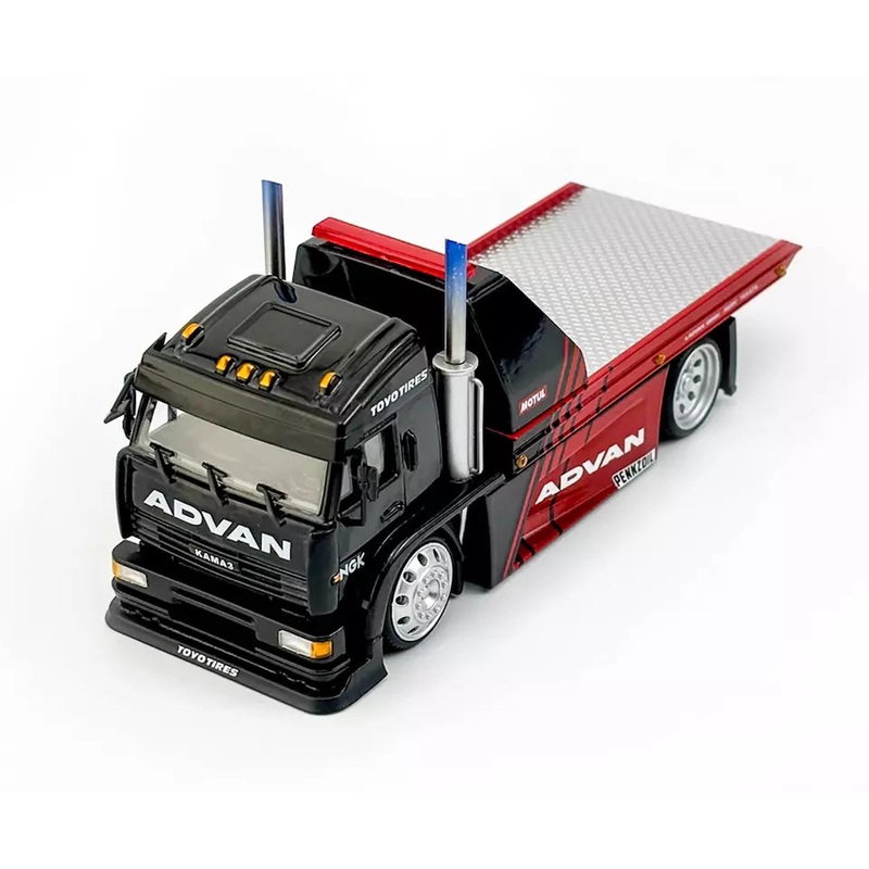 Street Weapon 1/64 KamaZ Advan Sports Flatbed Tow Truck Model