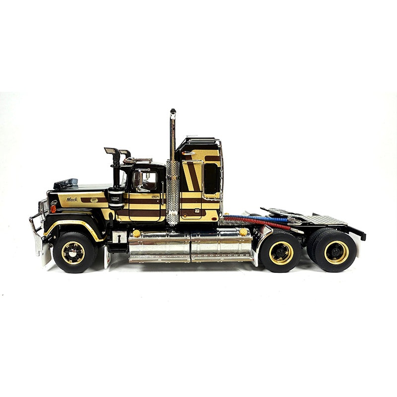 Mack Series 2 Bicentennial Superliner – Captain Moonlite – 2025 Diecast Model Expo – 1:50 Scale Diecast Model – DRAKE CXOLLECTABLES