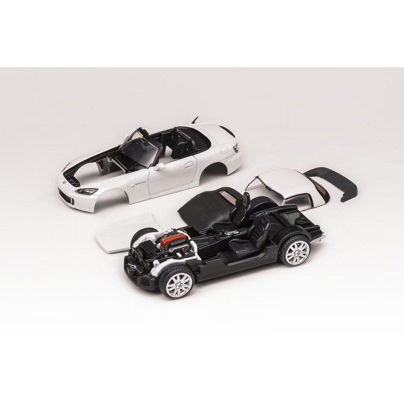 Motorhelix 1:64 Honda S2000 AP2 Official Licensed Grand Prix White Magnetic Assemble Parts Premium Packaging