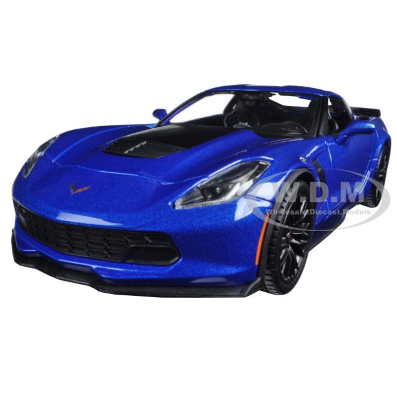 2015 Chevrolet Corvette Stingray C7 Z06 Blue Metallic 1/24 Diecast Model Car by Maisto