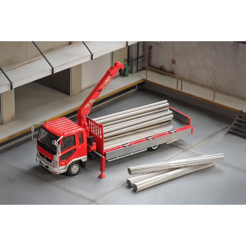 GCD #487 1/64 Mitsubishi Fuso Fighter Red RHD w/ Coarse & Fine Metal Tubes