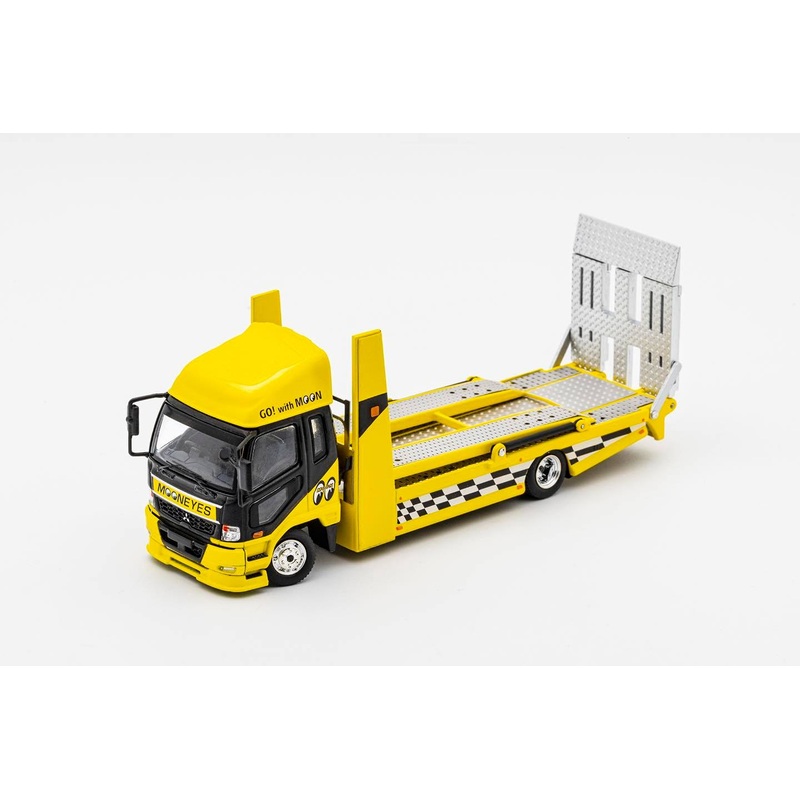 GCD 1/64 Mitsubishi Fuso double-decker car transporter KS-032-416 Mooneyes (RHD)