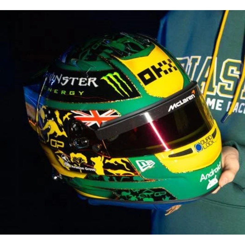 *PRE-ORDER* McLaren F1 Team – Oscar Piastri Australian GP 2025 – 1:5 Scale Mini Helmet – Spark