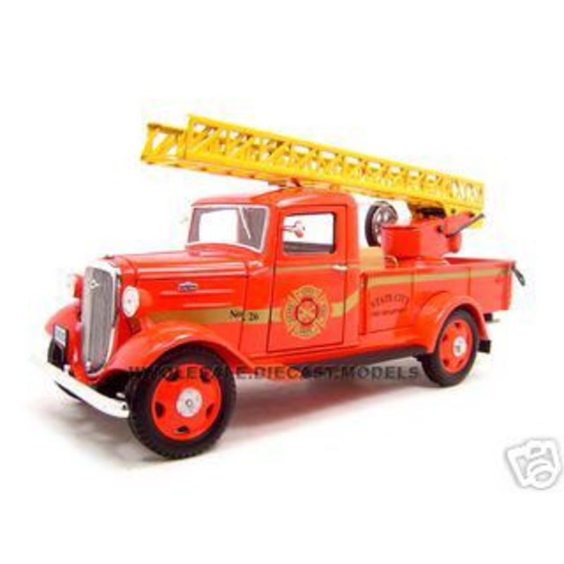 1935 Chevrolet Fire Truck Diecast Model 1/24 Diecast Truck by Unique Replicas