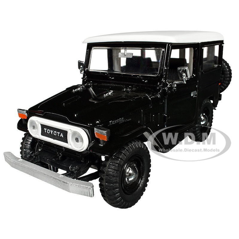 Toyota FJ40 Land Cruiser Black with White Top 1/24 Diecast Model Car by Motormax