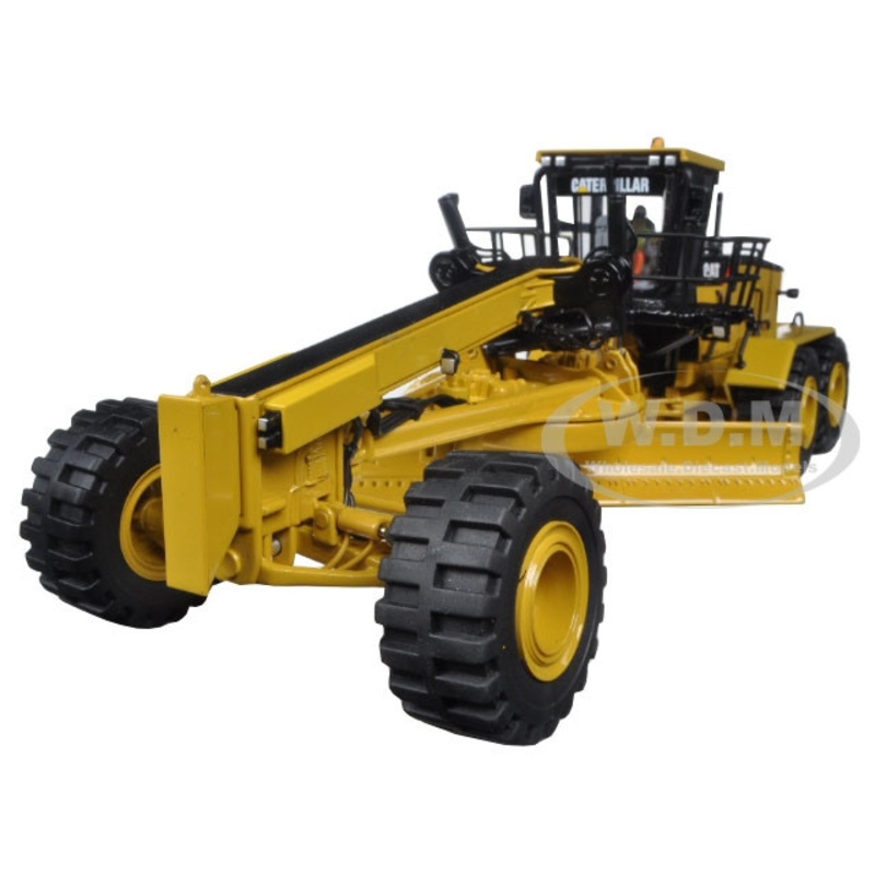CAT Caterpillar 24M Motor Grader with Operator Core Classics Series 1/50 Diecast Model by Diecast Masters