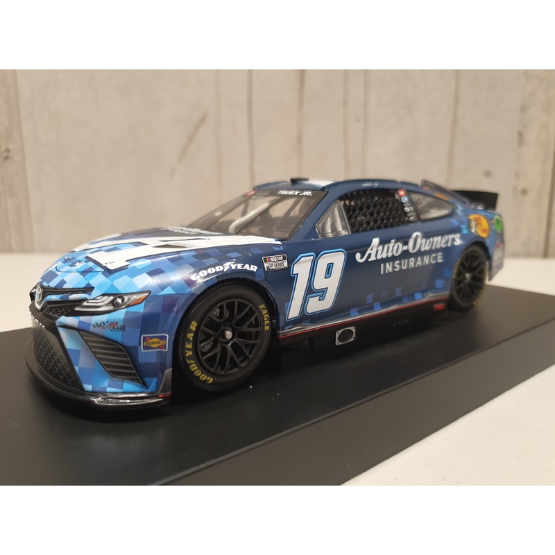 MARTIN TRUEX JR. 2022 AUTO-OWNERS INSURANCE 1:24 ELITE DIECAST MODEL