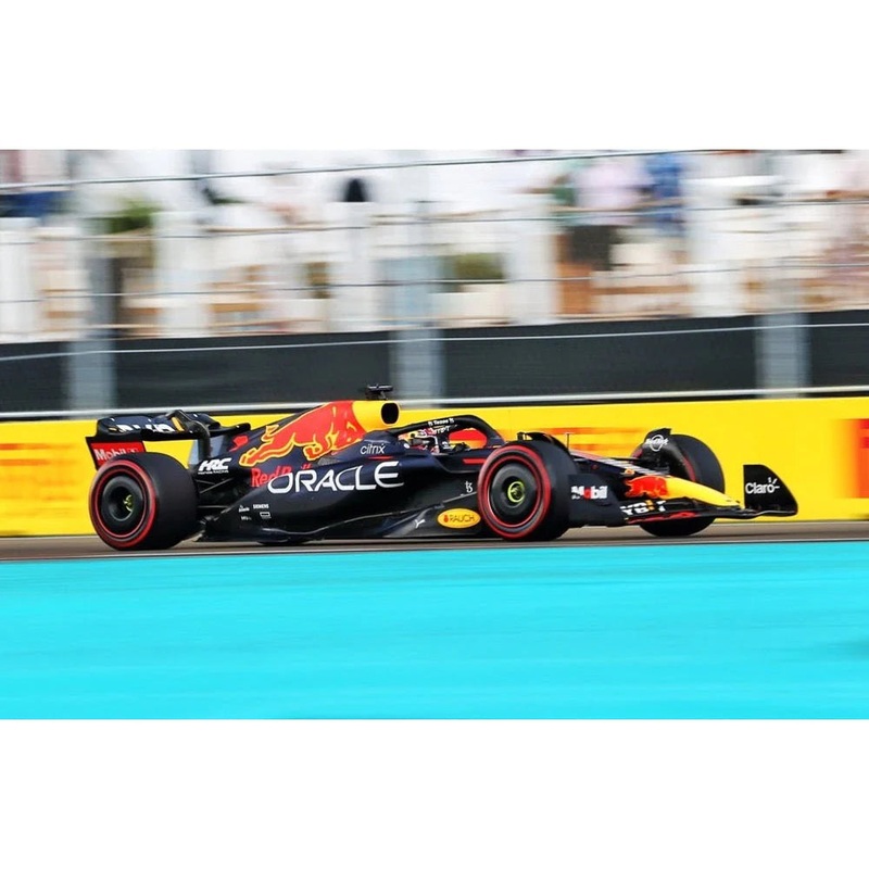 Oracle Red Bull Racing RB18 Sergio Perez Miami GP 2022 – 1:43 Scale Resin Model – MiniChamps