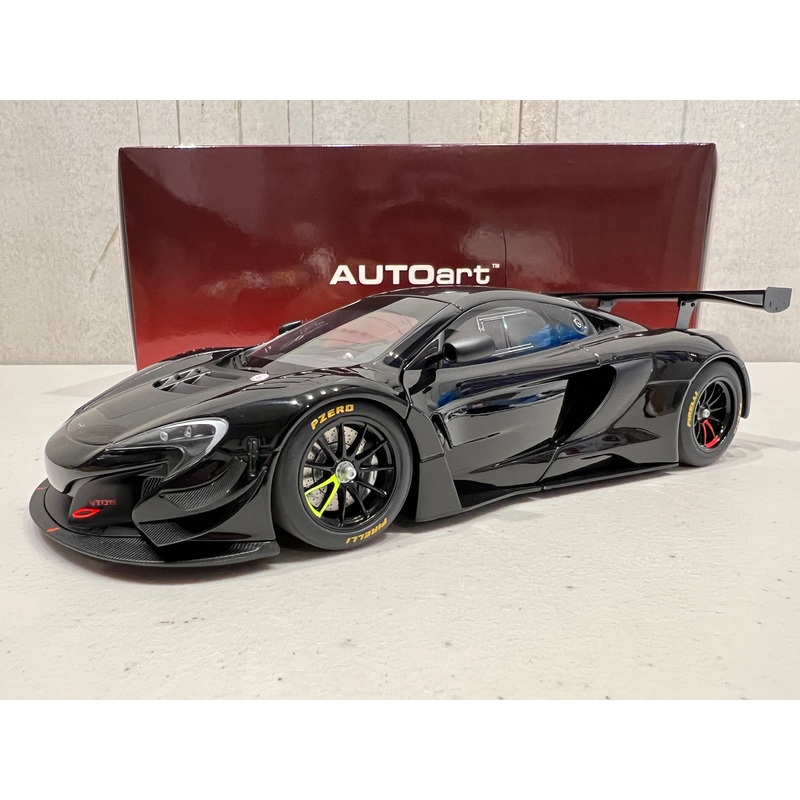 McLAREN 650S GT3 (GLOSS BLACK/MATT BLACK ACCENTS) 1:18 – AUTOART