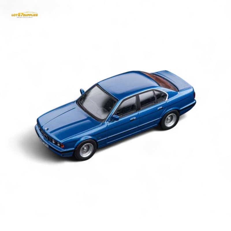(Pre-Order) DCM BMW E34 5-Series Sedan – Avis Metallic Blue 1:64