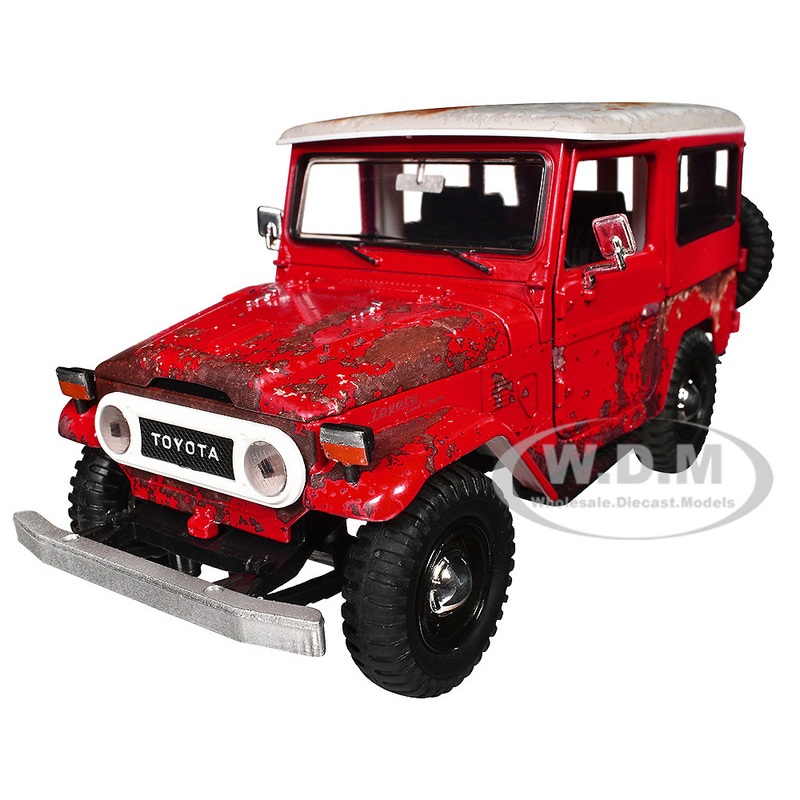 Toyota FJ40 Land Cruiser Red with White Top (Rusted Version) For Sale Series 1/24 Diecast Model Car by Motormax