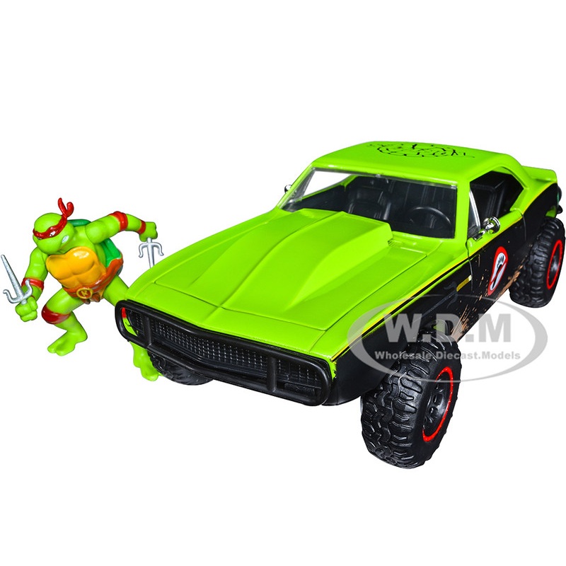 1967 Chevrolet Camaro Offroad Bright Green and Matt Black (Dirty Version) and Raphael Diecast Figure Teenage Mutant Ninja Turtles Hollywood Rides Series 1/24 Diecast Model Car by Jada