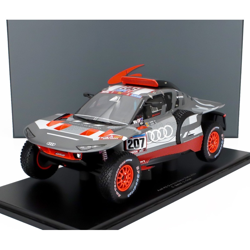 AUDI | Q E-TRON RS TEAM AUDI SPORT N 207 RALLY DAKAR 2023 CARLOS SAINZ – LUCAS CRUZ