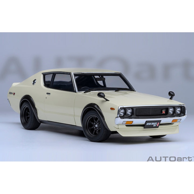 NISSAN SKYLINE 2000 GT-R (KPGC110) TUNED VERSION (WHITE) – 1:18 SCALE MODEL – AUTOart