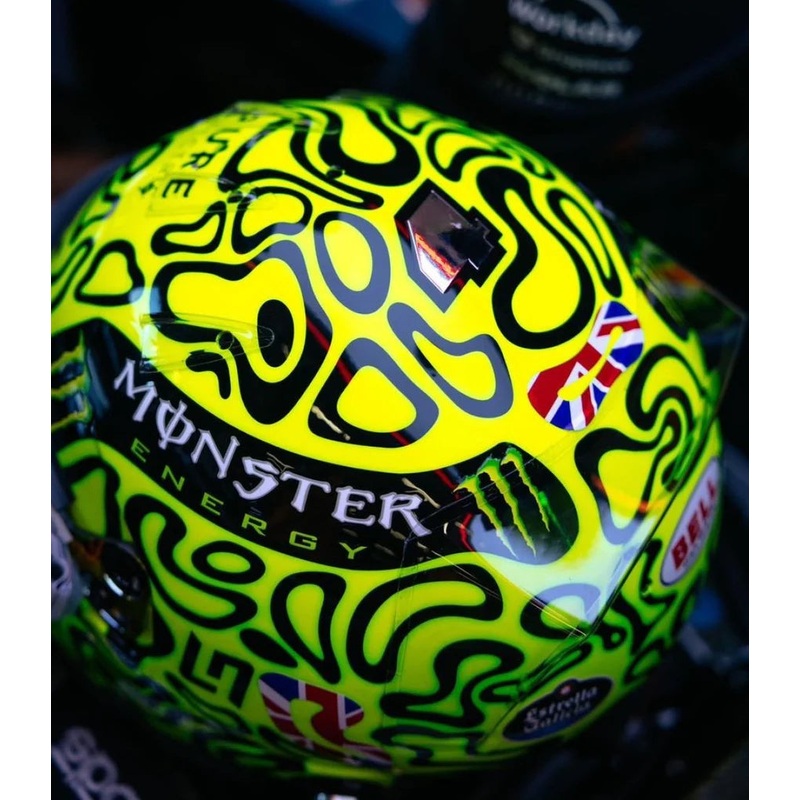 *PRE-ORDER* LANDO NORRIS – 2025 BRITISH GP – McLAREN FORMULA 1 TEAM – 1:5 SCALE HELMET – SPARK