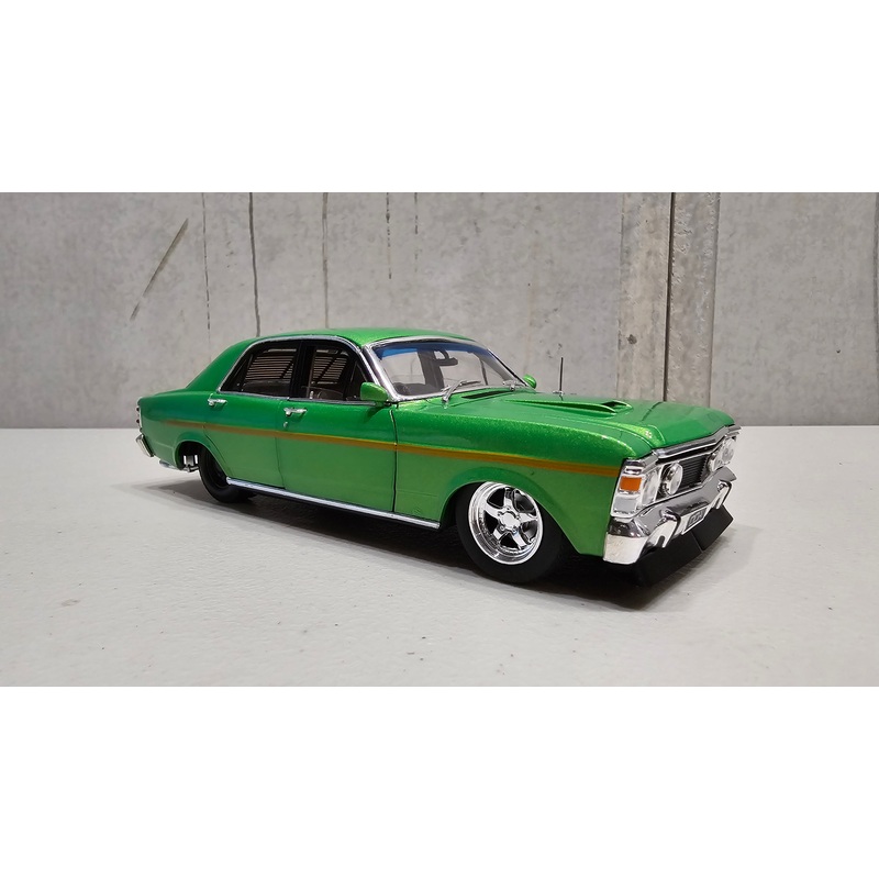 XW GS CUSTOM THE SKID PIG 1:24 SCALE DIECAST MODEL