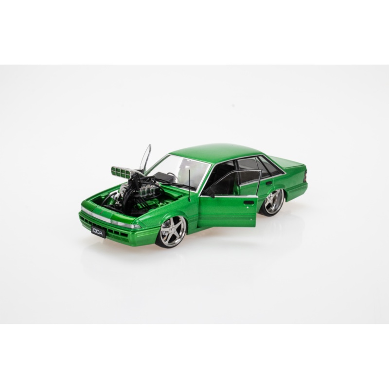*PRE-ORDER* BLOWN VL CALAIS – GREEN – 1:24 SCALE DIECAST MODEL – DDA