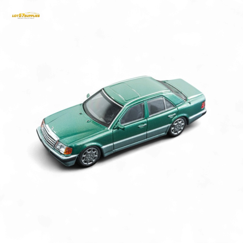 (Pre-Order) DCM 1/64 Benz 500E – Emerald 1/64