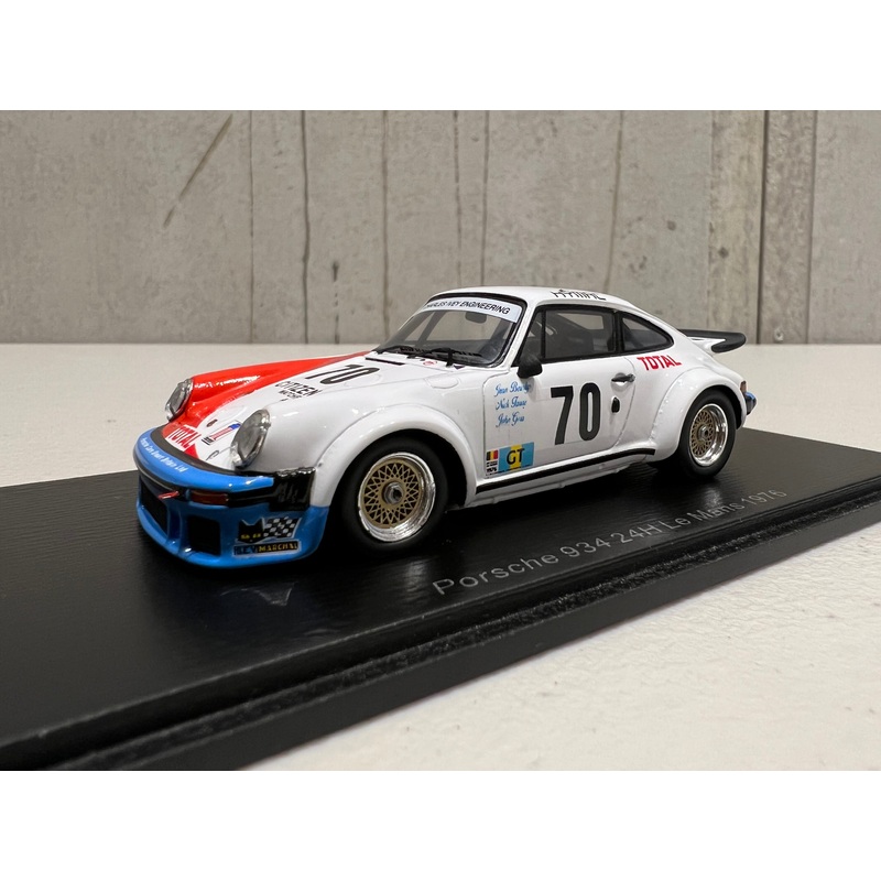 Porsche 934 No.70 24H Le Mans 1976 – Beurlys – N. Faure – J. Goss – 1:43 Scale Resin Model Car – Spark