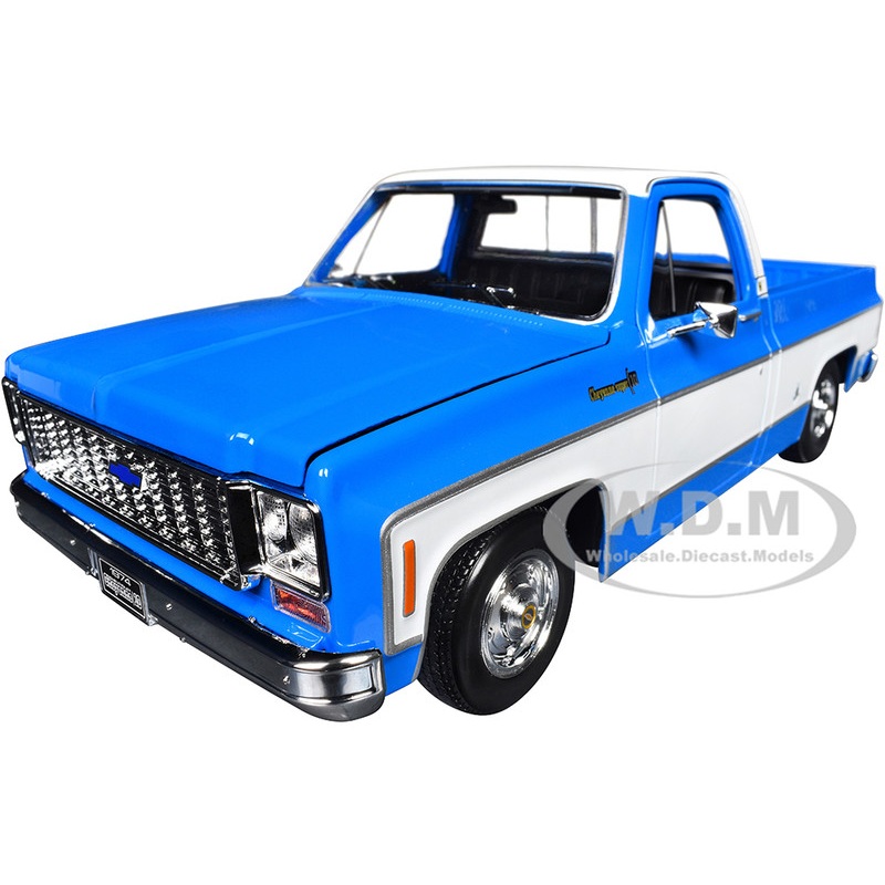 1974 Chevrolet C10 Cheyenne Super Pickup Truck Blue and White Special Edition Series 1/18 Diecast Model Car by Maisto