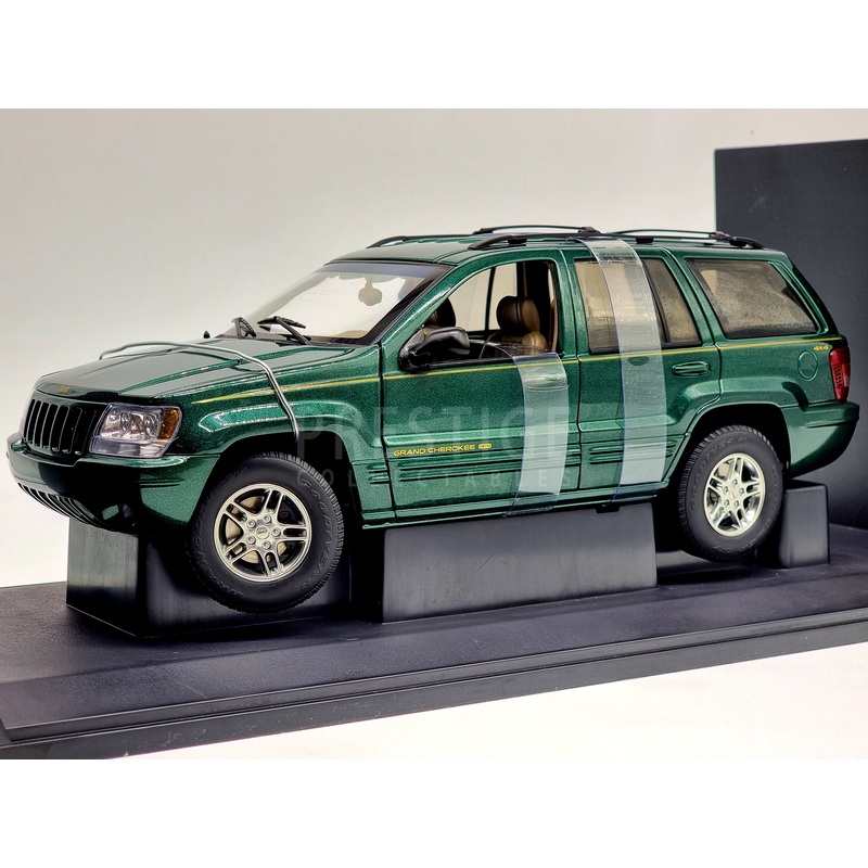 AUTOart NOS 1999 Jeep Grand Cherokee Metallic Green 74014 1:18 – New