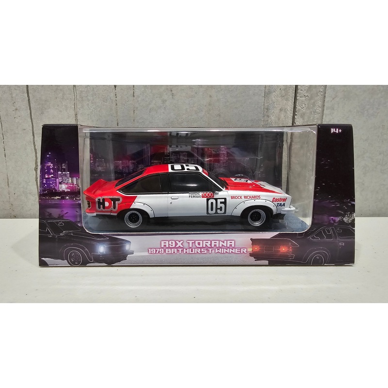 LIGHT UP PETER BROCK – HOLDEN A9X TORANA 1979 308 BATHURST – 1:24 SCALE