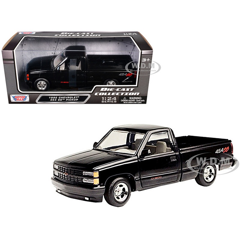 1992 Chevrolet 454 SS Pickup Truck Black 1/24 Diecast Model Car by Motormax