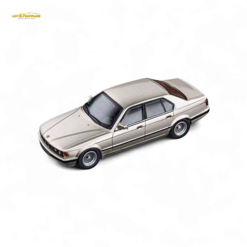 (Pre-Order) DCM BMW E32 7-Series Sedan – Cashmere Beagle Gold 1:64