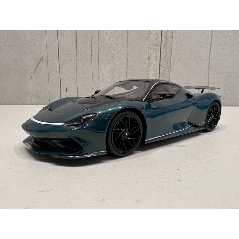 Pininfarina Battista Verde Paradiso – 1:18 Scale Resin Model Car – TOPSPEED