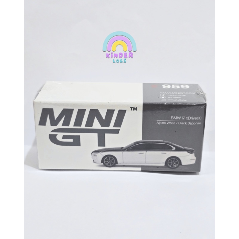 Mini GT BMW i7 xDrive60 – Alpine White + Black Sapphire