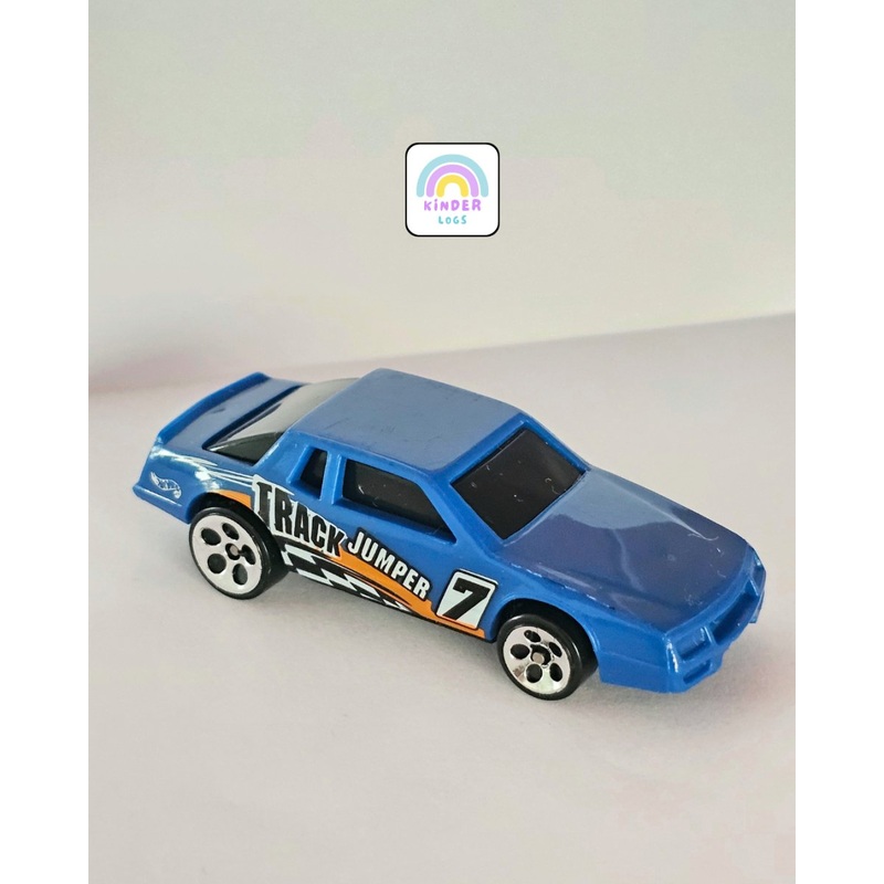 Hot Wheels Chevrolet Stocker Figure 8 Racer (Uncarded)