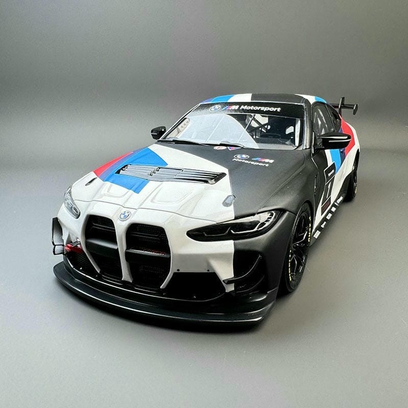OTTO 1:18 BMW M4 GT4 Resin Model CarOT1228