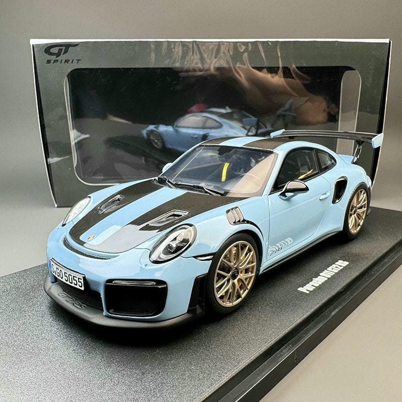 GT Spirit 1:18 Porsche 911 GT2 RS Resin Model CarCLDC027